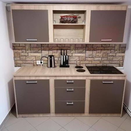 Ugralet Apartment Lunca de Sus Ngoại thất bức ảnh