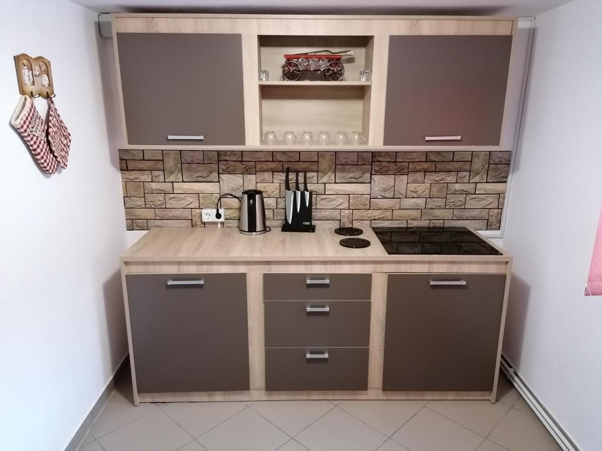 Ugralet Apartment Lunca de Sus Ngoại thất bức ảnh